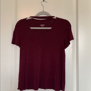 Flowy Red T-Shirt with Star a Tirangular Cut-out